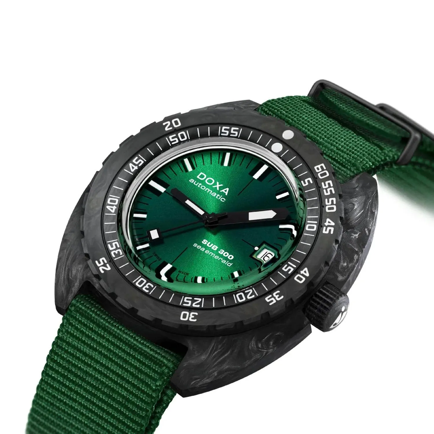 DOXA SUB 300 Carbon Sea Emerald Automatic – 822.70.131.26-N