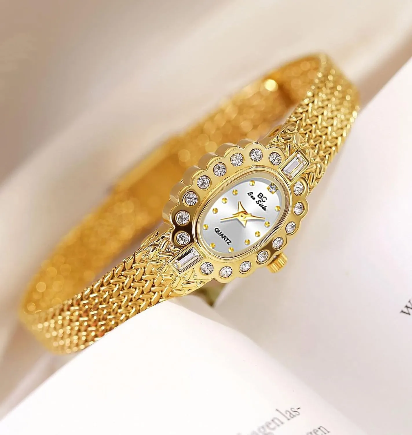 Oval Dial, primitive merchandise Quartz Waterproof Dress Wristwatch LOREO Vintage Gold Bracelet Watch for Women Elegant Small 