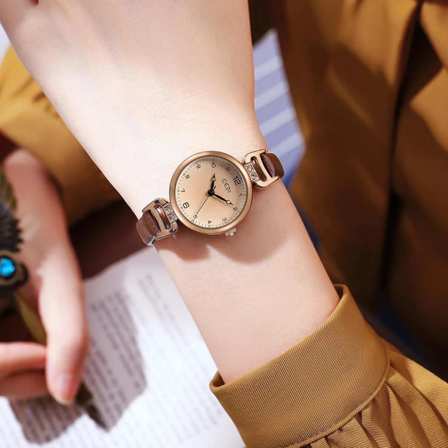 Watch with Leather Strap Analog Quartz Female Small Face Wrist Watch Gosasa Retro Women??s Quartz supremely rustproof Watch Stylish Round Casual Dress Ladies 