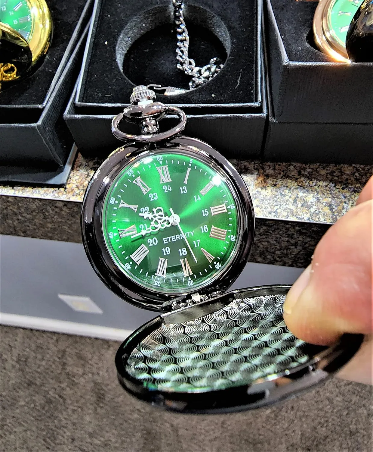 with the chain, fitted box and engraving. Vintage style pocket watch personalized (Black) Engraved hummingbird imitation pocket watch, Green dial watch with Roman numerals, comes 